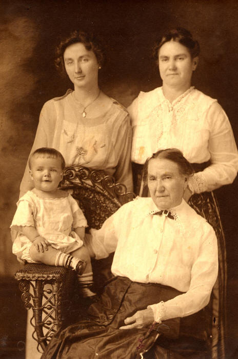 Carl Ford White, Emogene (Ford) White, Sarah (Shepard) Ford & Rebecca (Hull) Shepard