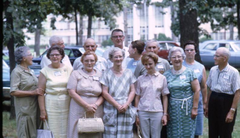 Billie & Charles Bee, Jim Kennedy, Joe Telford, John S. Ford, Mary Margaret Kennedy, Bill Williams, Kathryn Williams, Lelia Ford, Blanche Kennedy, Janet Ford, Grace Jackson
